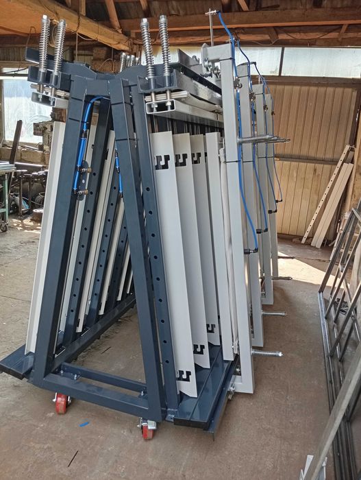 Prasa stolarska pneumatyczna