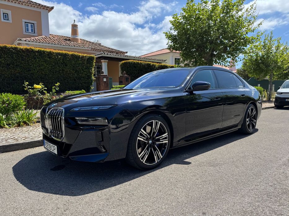 BMW i7 xDrive60 Pack Desportivo M