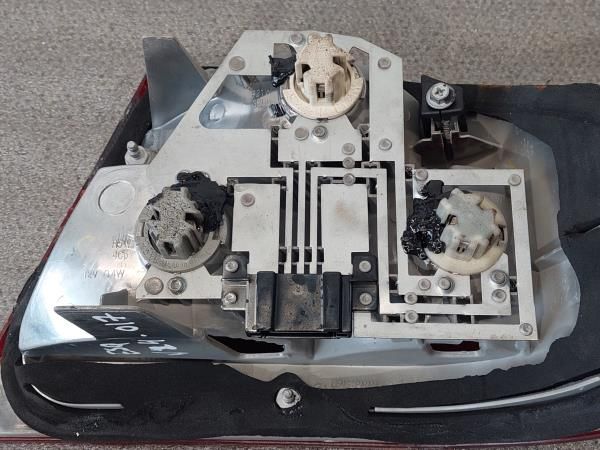 Farolim esquerdo MERCEDES-BENZ Classe E (W210)