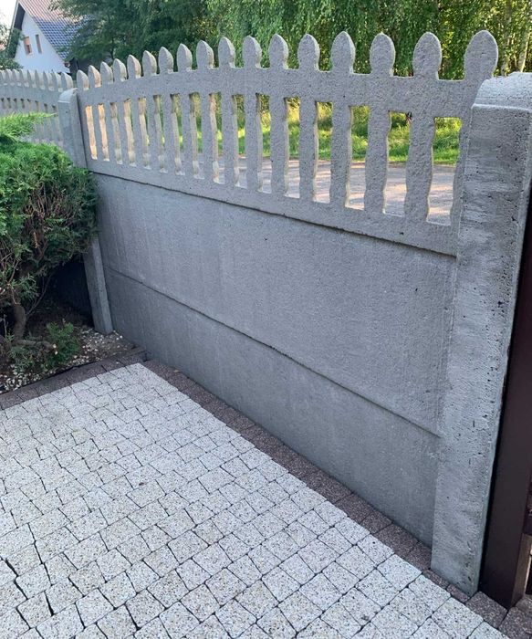 Brama przesuwna, furtka i płot betonowy