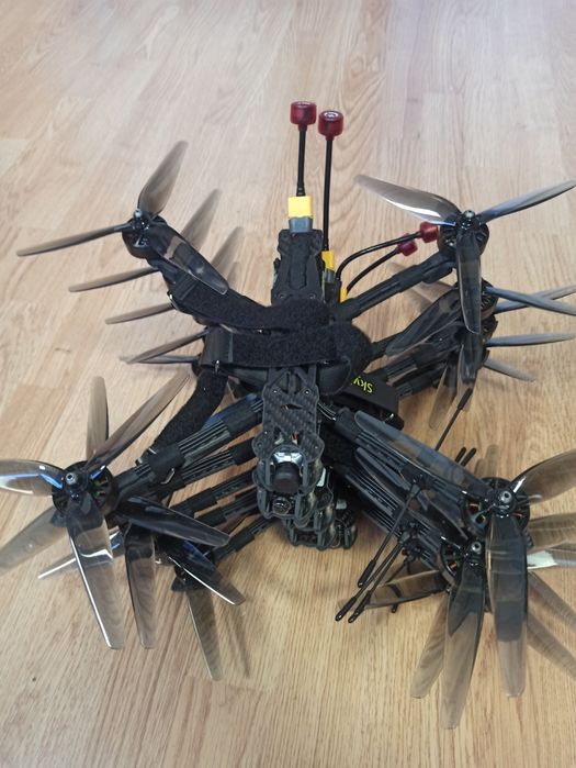 FPV  квадрокоптер 7" дюймів