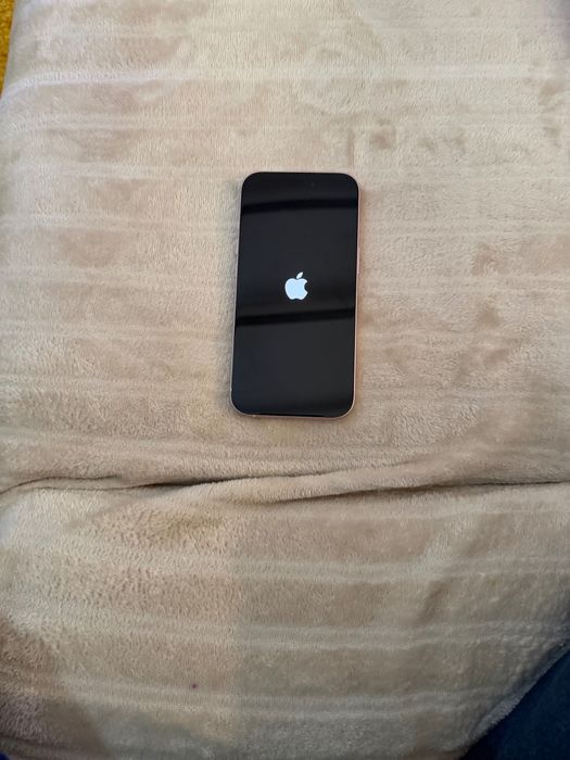 iPhone 15 128gb pink Novo