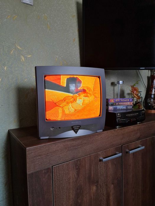 Телевизор Rubin 37М10-2