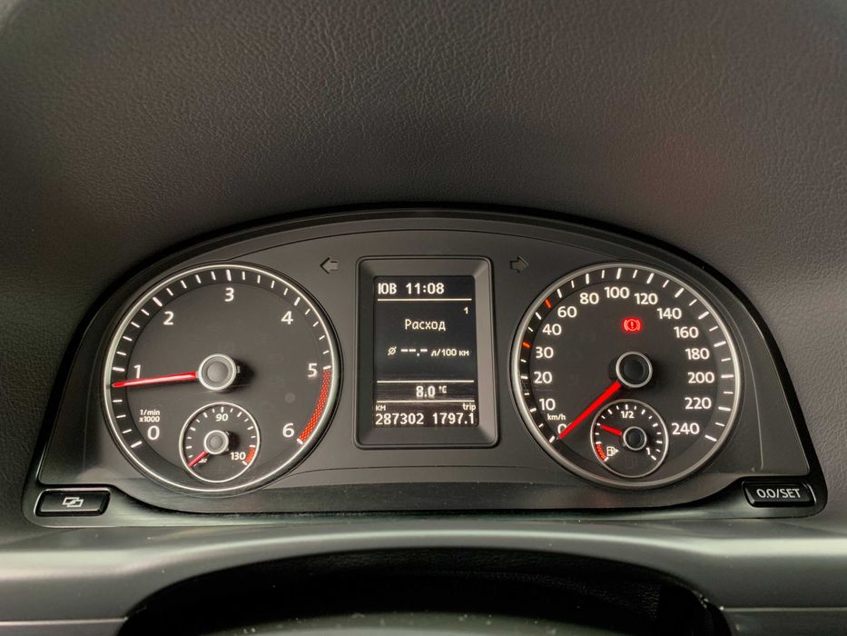 Volkswagen Touran 2011