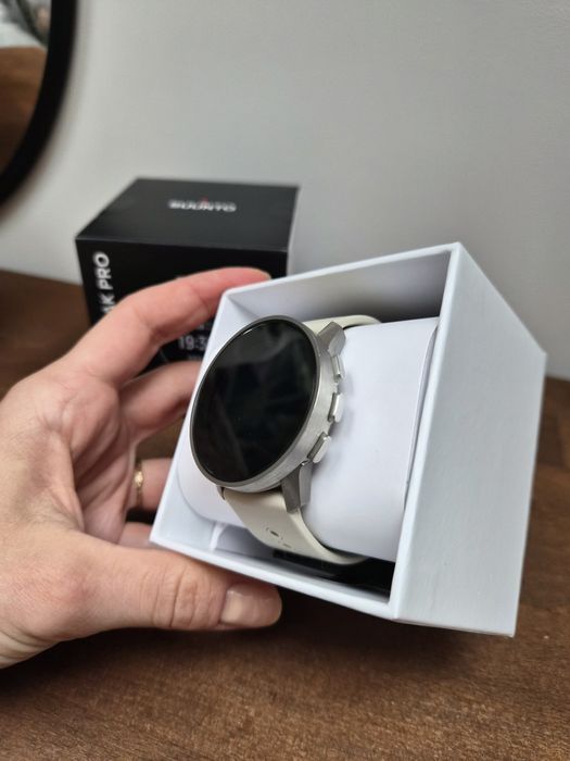 Zegarek suunto 9 peak pro sand beżowy