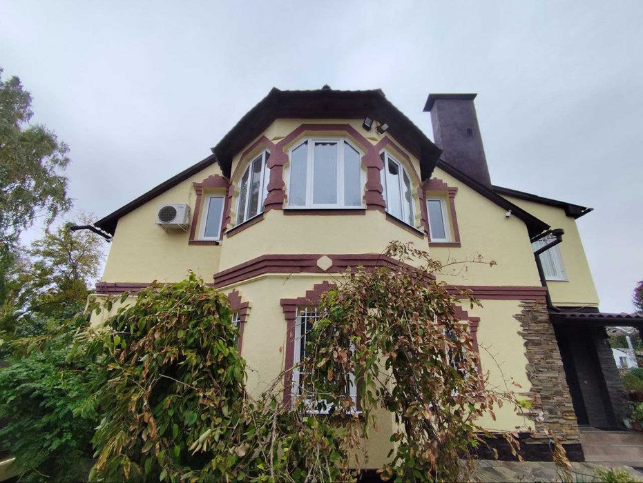 Будинок в центрі м. Полтава. Елітна нерухомість.