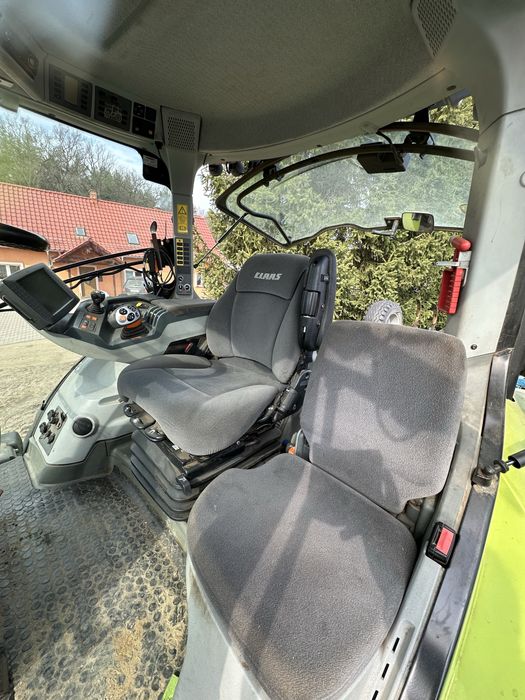 Ciagnik rolniczy Claas Axion 940