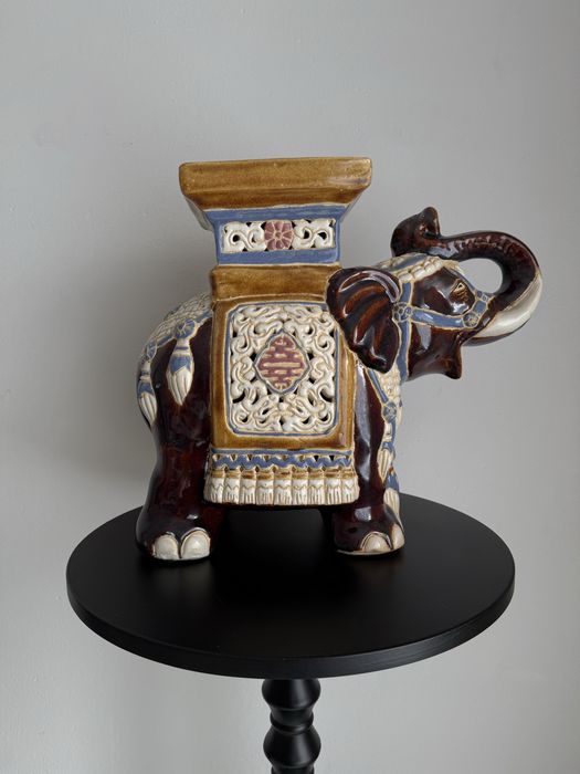 Słoń ceramiczny duży