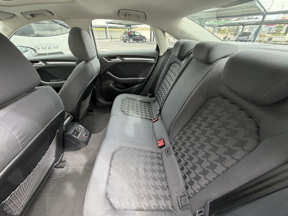 Audi A3 Limousine 2.0 TDI 150 cv Nacional