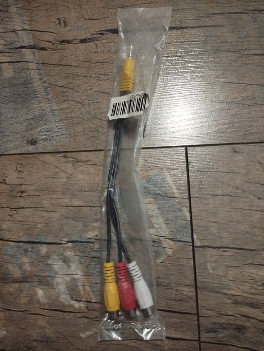 Przejściówka jack 3.5 na 3x RCA