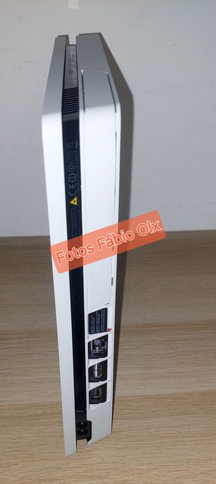 Ps4 Slim Edição Limitada Em Branco + 1 Comando Original Sony Branco + Gta V + Fifa 17 ( Teste Na Hora Disponível)