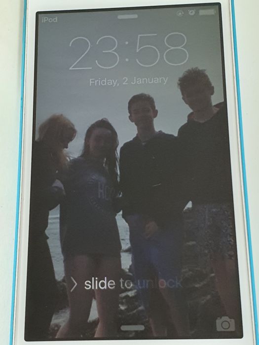 Apple iPod A1421 "64gb"