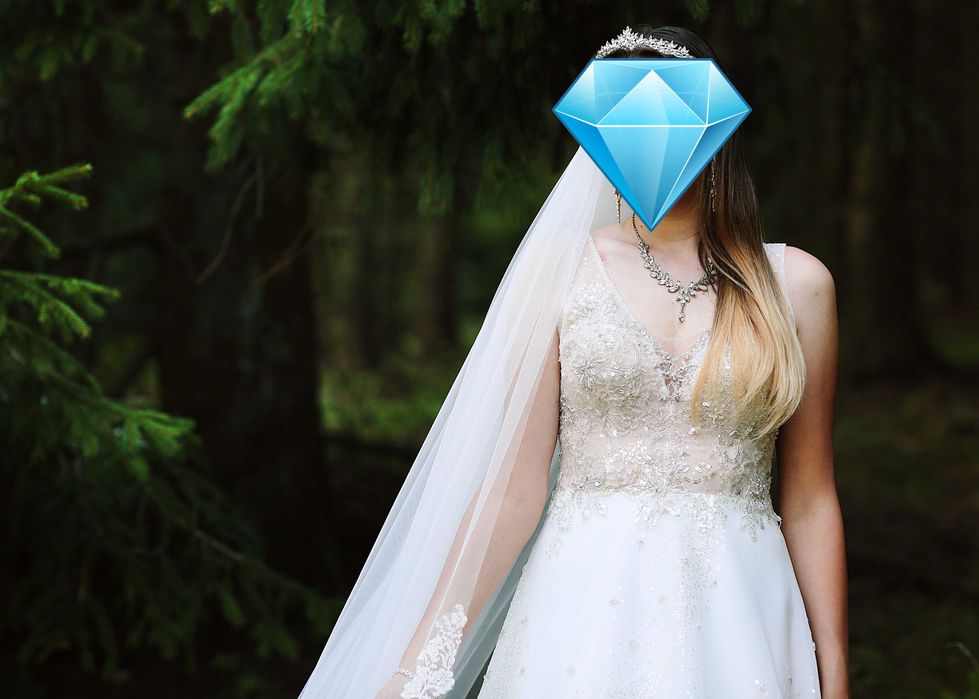 Suknia ślubna bogato zdobiona błyszcząca stan idealny