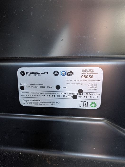 Box dachowy + belki.Wynajem.