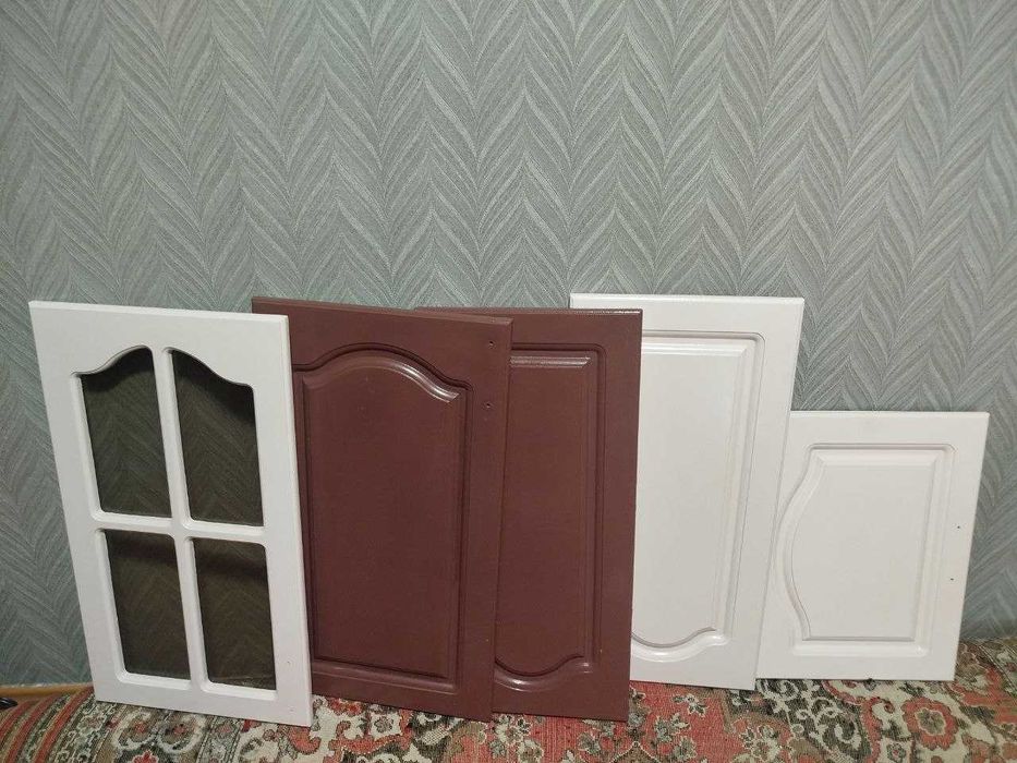 Фасад для кутової кухні б/у