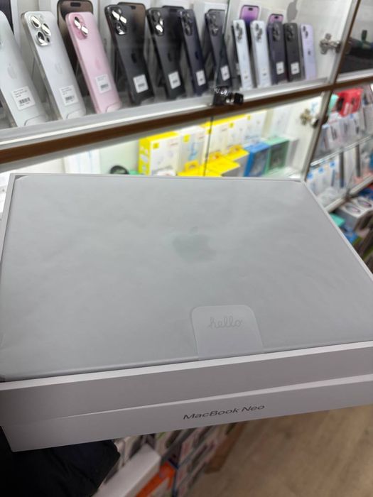 MacBook Neo New open box