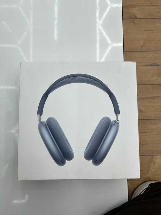 Idealny prezent nieużywane-Apple AirPods Max Nowe