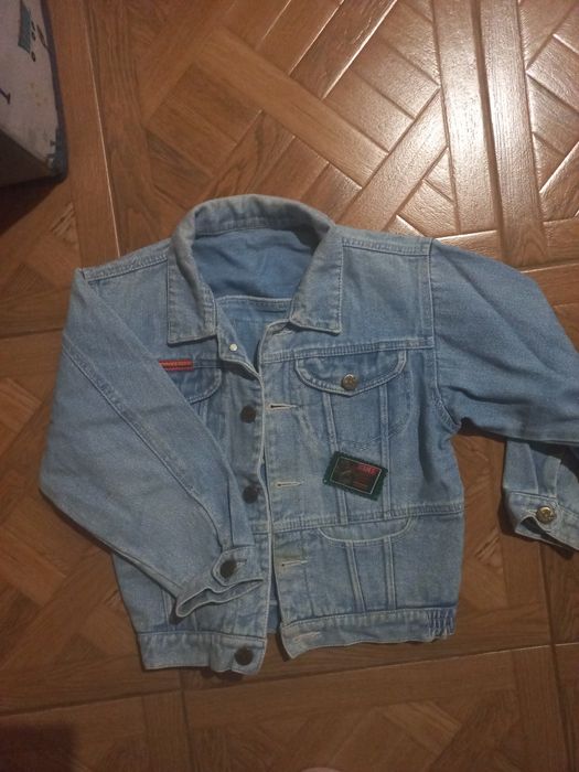 Віддам дитячі речі