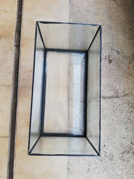 Aquários para peixes.