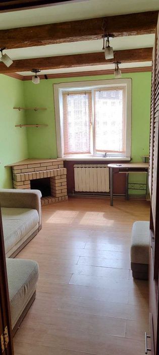 Підселення в окрему кімнату для хлопця, вул. Целевича