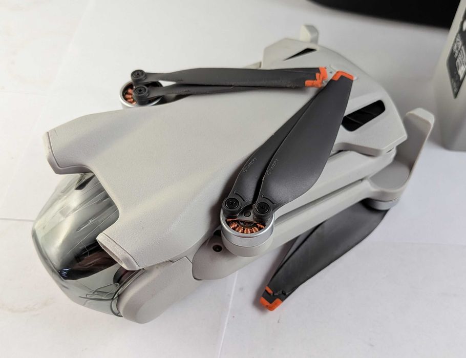 Dron Dji Mini 3 Fly More Combo Zestaw 3 Baterie