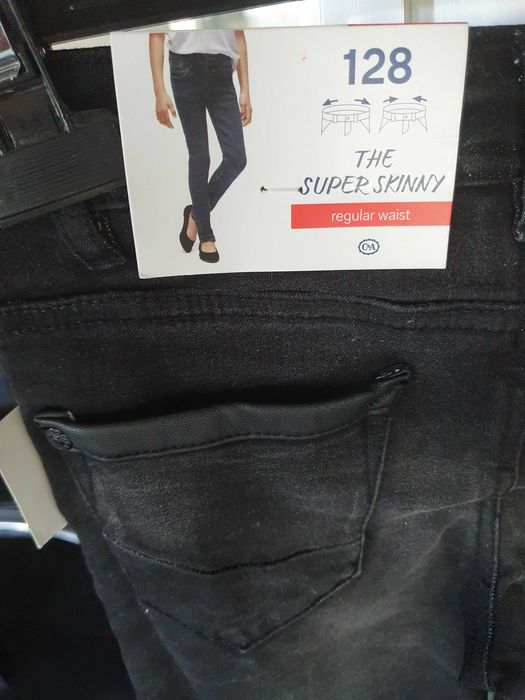 Calças ganga pretas novas