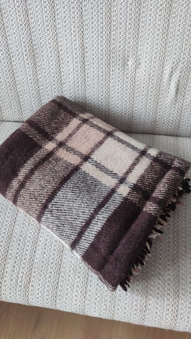 Плед шерстяной клетчатый