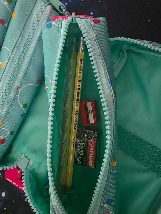 Estojo com material Stabilo Miquelrius Agatha Ruiz de la Prada Luces.