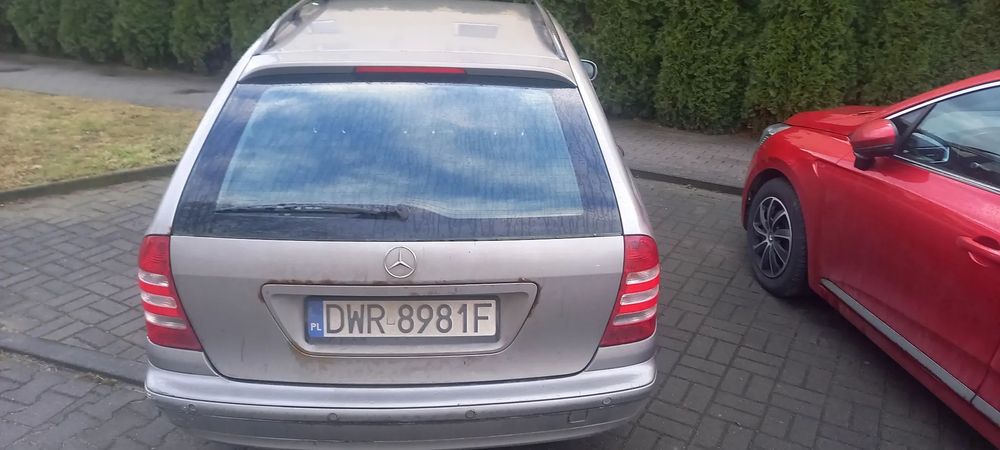 Mercedes-Benz W201 (190) Mercedes C180 W204