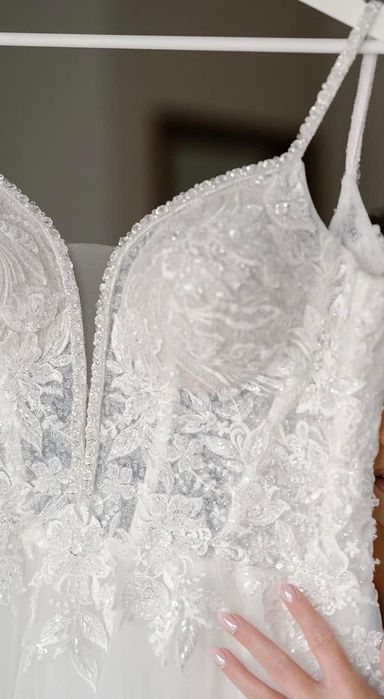 Suknia ślubna litera A