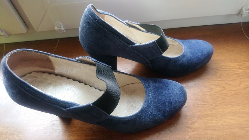 Buty na obcasie 38 skora zamsz niebieskie