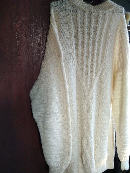 Светр зроблений з любовʼю | Довжина 90см, розмір 52-54 ЯК НОВИЙ