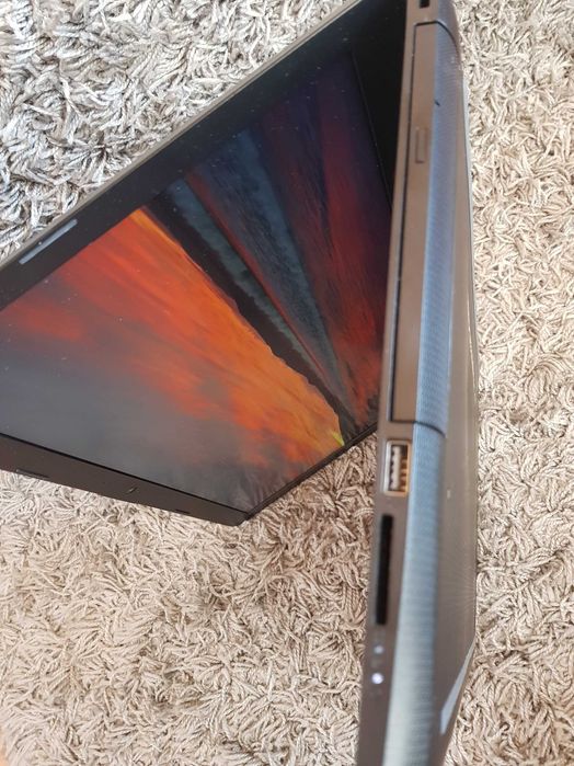 Ноутбук HP 17,3" i7 ssd AMD R5 M435