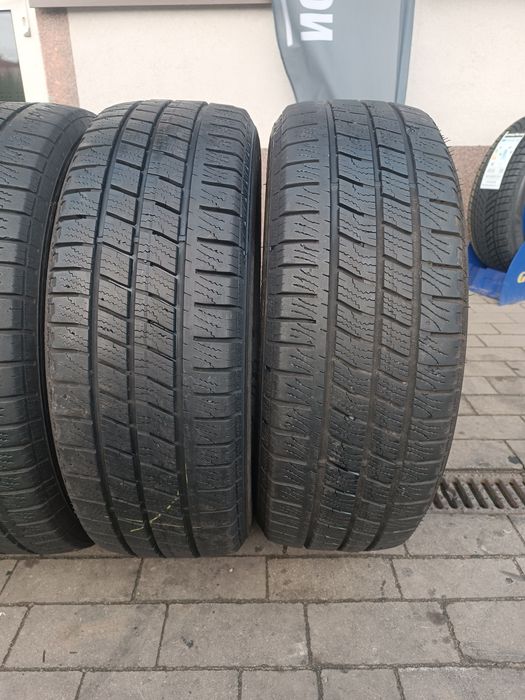 215/60R17C Goodyear Cargo Vector 2