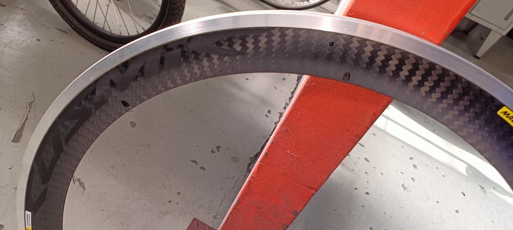 Aro Mavic Cosmic carbono