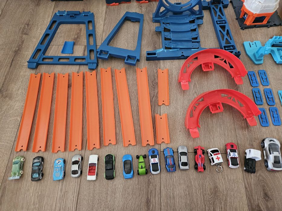 HOT WHEELS, track builder, 6-12 lat