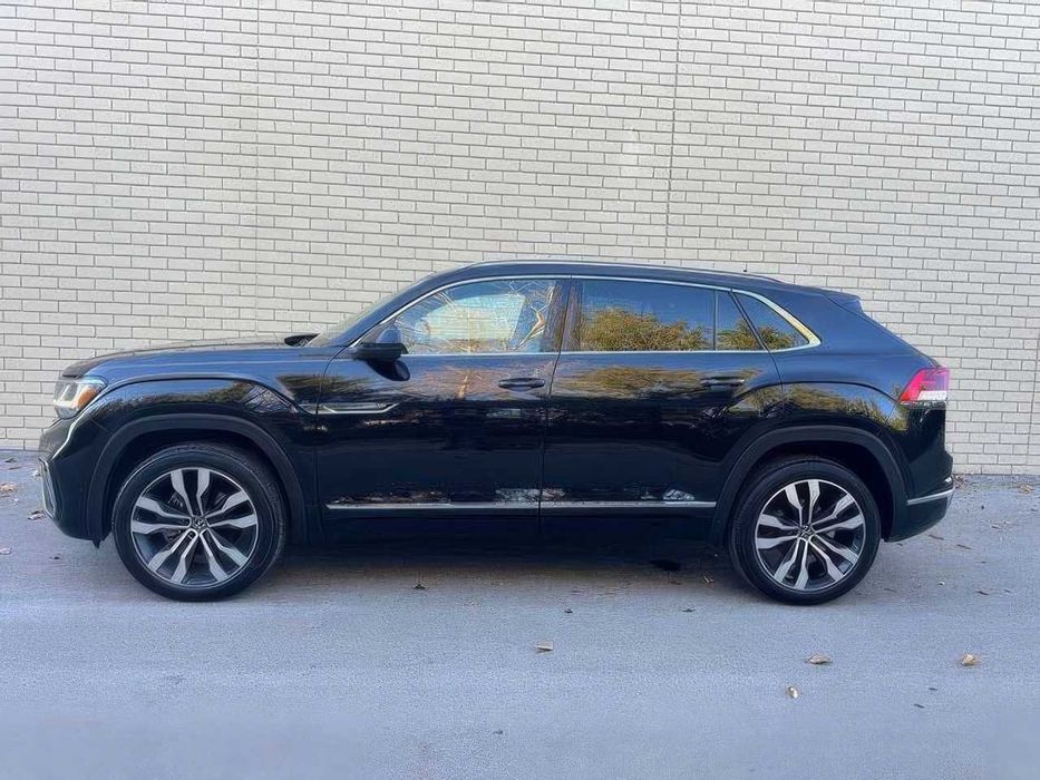 Volkswagen Atlas      2022