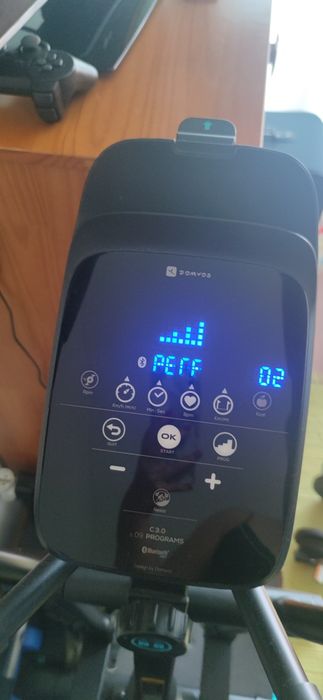 Eshape+ 09 Elliptical Trainer, Like New64751878477953121