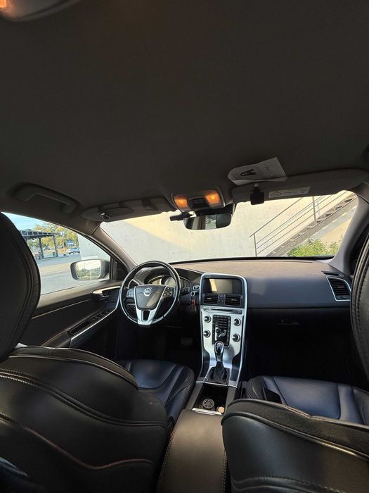 volvo xc60  2015 р   2.0  дизель