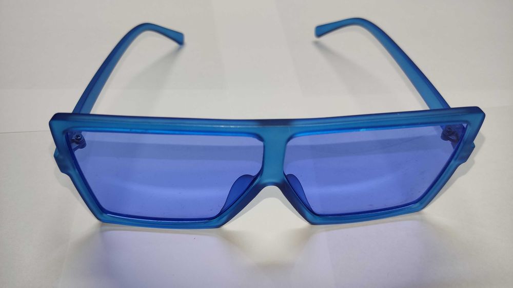 Очки синие модные