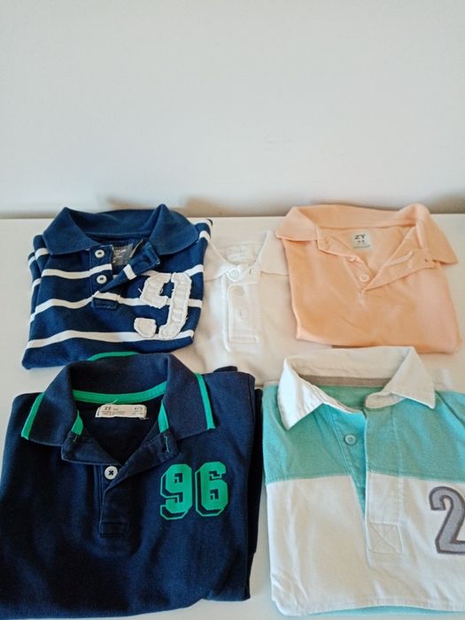 Lote de roupa de verão de menino 4/5 anos. Portes incluídos.