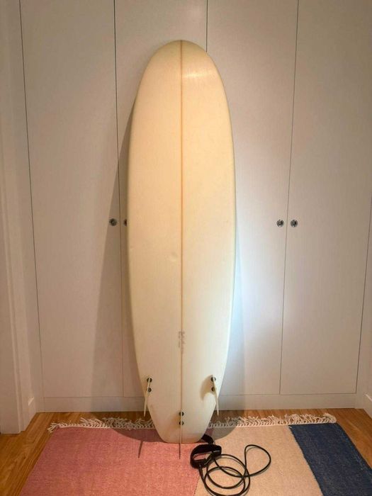 Combo Surf: Prancha 7'0 47,5L Malibu + Fato Deeply 4/3 M + Capa + Poncho
