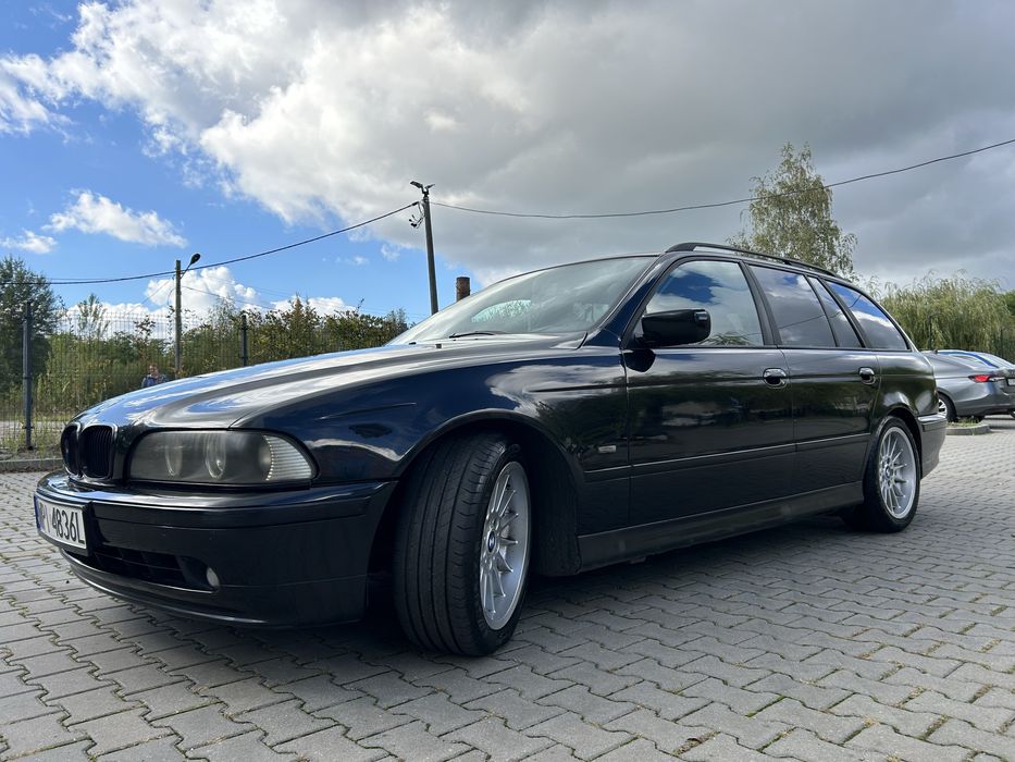 BMW E39 525i,   2001r