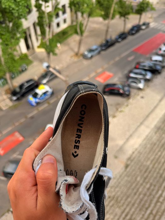 Tenis Converse.