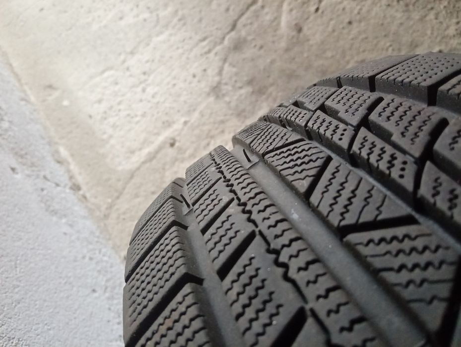 Opony  zimowe  Firemax 205 60 r16