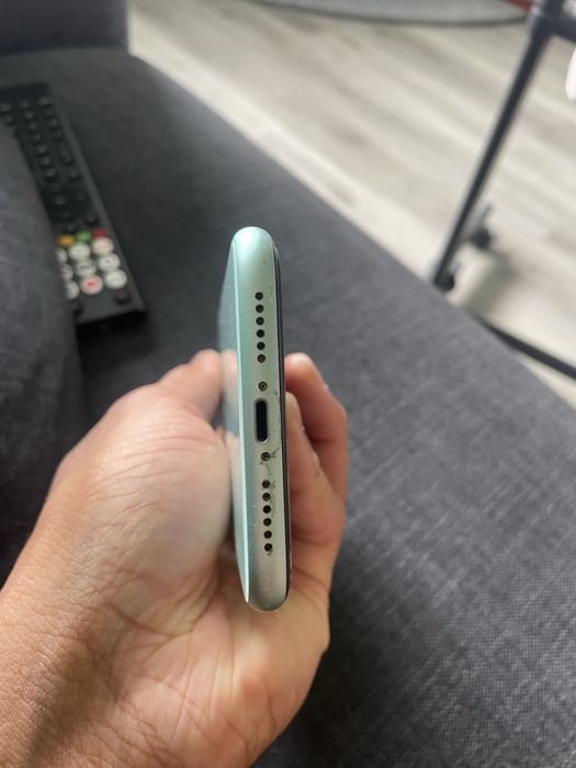 Iphone 11 64 GBB