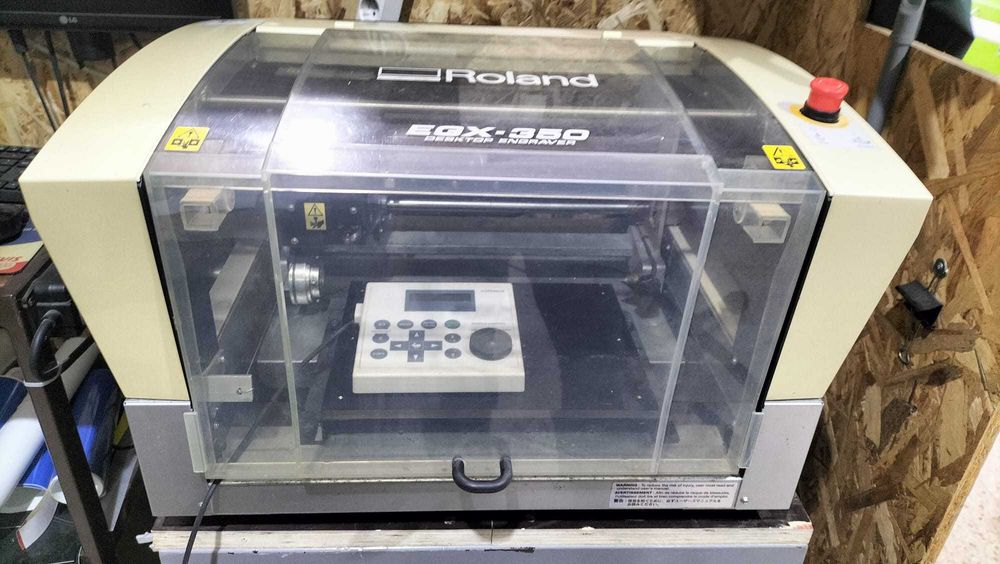 Gravadora de mesa Rotativa ROLAND  EGX-350 - DESKTOP ENGRAVER