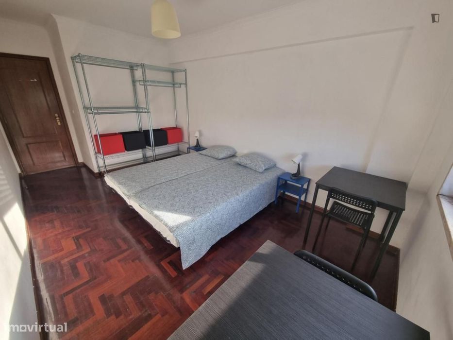 Quarto - localizado em Sintra Lisbon