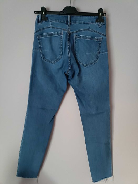 Jeans push up lefties