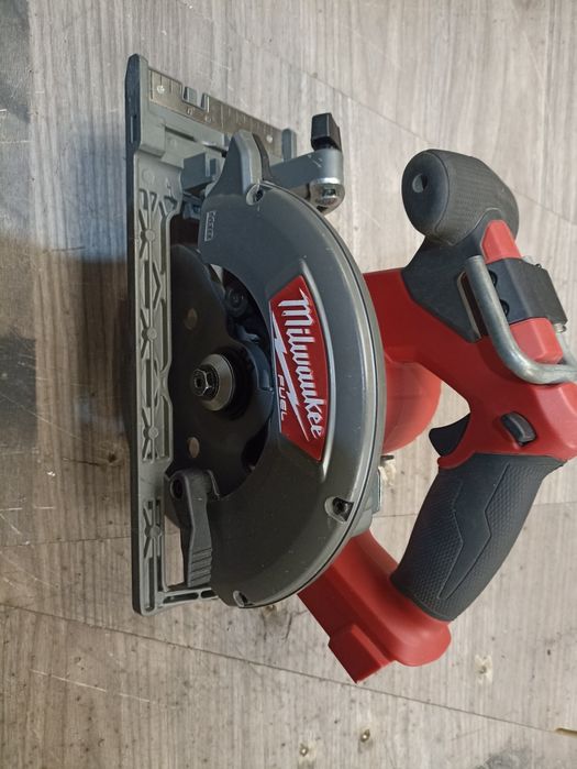 Акумуляторний перфоратор, циркулярка, імпакт Milwaukee (БУ)